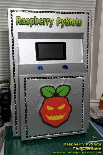 It's aliiiiiiivee! The Raspberry Pyslots #Halloween Costume by <a href="/CharlesJGantt/">Charles J Gantt</a> is complete! bit.ly/2eQKXV1