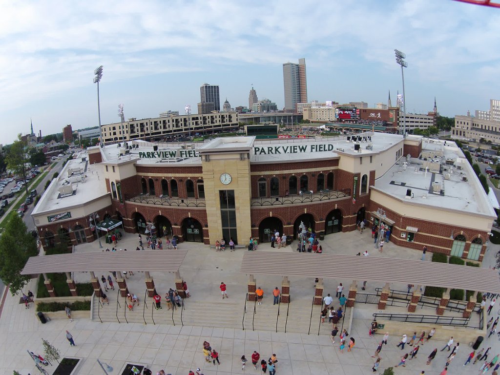 MetsOnScout's tweet photo. Whose #MLB minor league affiliates rank as the best ballpark experiences? Here's a comprehensive list. https://t.co/umgmUQQ4t2 https://t.co/tWcwsDdSny
