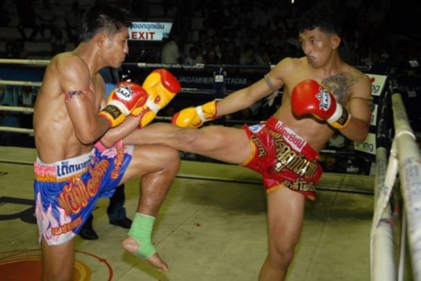 EvolveMMA's tweet photo. BREAKING NEWS: 7x Muay Thai World Champion Pakorn PKSaenchaimuaythaigym has officially joined the EVOLVE Fight Team! https://t.co/sSFiuzWvxp