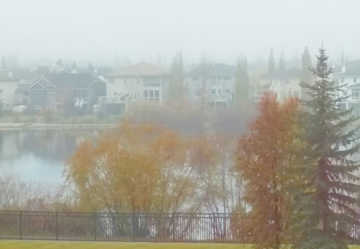 Social_Moi's tweet photo. The weather these days reflects my mood. #sickwithacold #woeismoi https://t.co/BoT7w2PfA9
