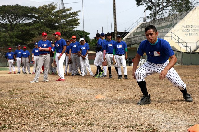 ECUADORolimpico's tweet photo. La @MLB estuvo en #Guayaquil en busca de peloteros ecuatorianos con proyección deportiva https://t.co/UjkmrplWqj #Fecuabeis⚾️ https://t.co/Mmpgdua0uP