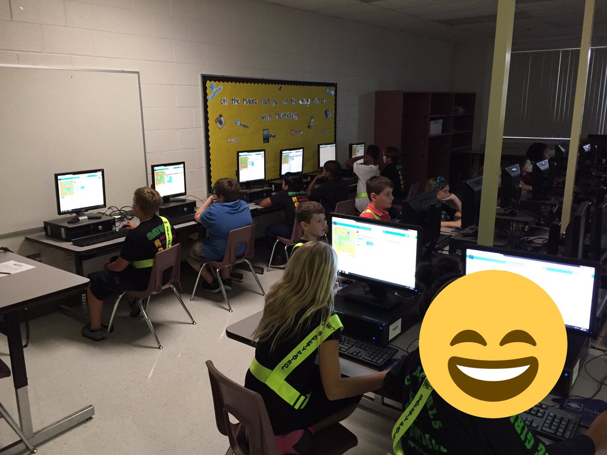 kellerm1's tweet image. @GGESPrincipal@adigitallearner @philippreddy Student created tile on portal & completed puzzles 100% success #teachingcode #digitallearners