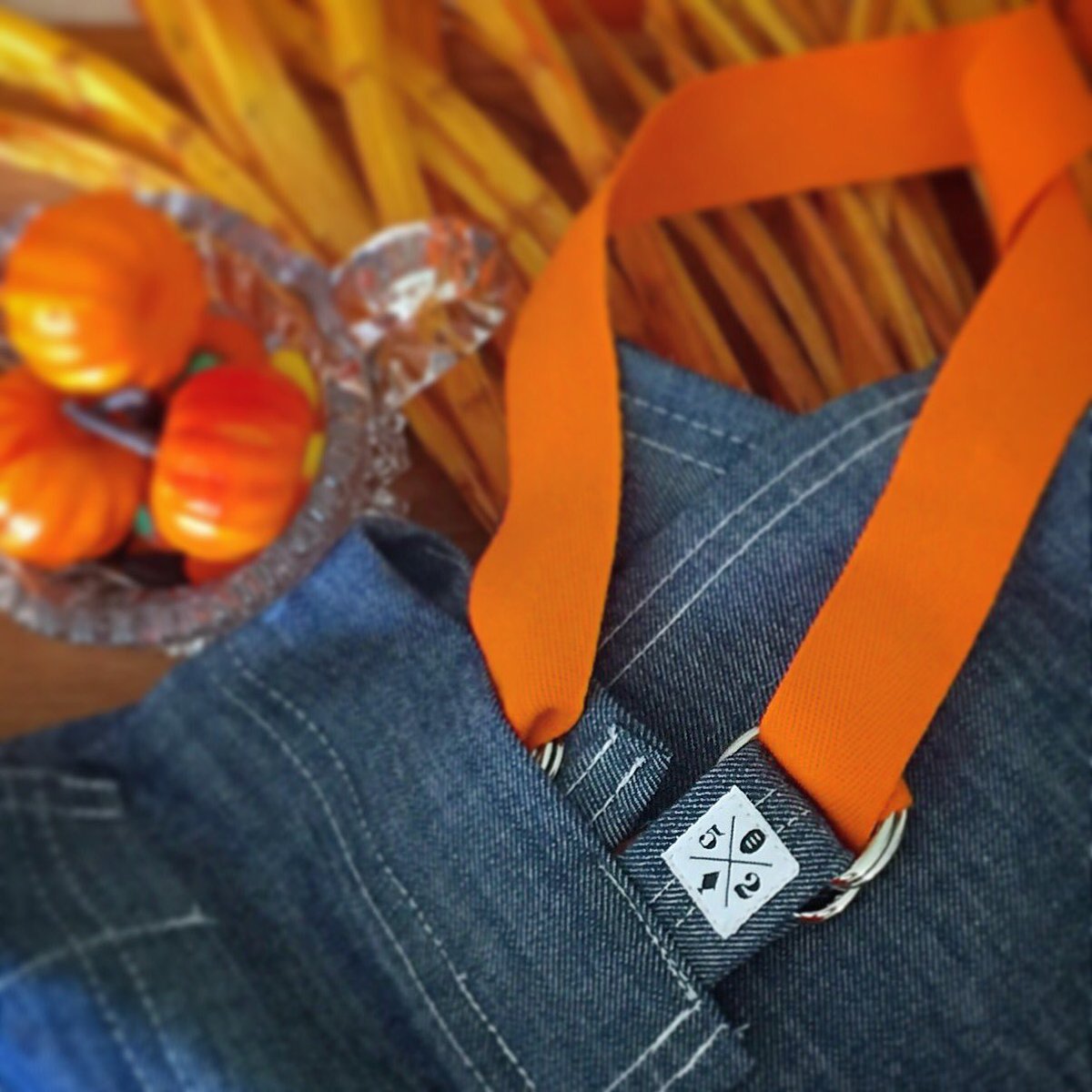 5Loaves2Fish_'s tweet photo. Let's not forget how good Orange looks with denim! Aprons available at https://t.co/oL2FN28LzC #denim #apron #aprons #cheftools #chefstool https://t.co/t0D2DyT9DH