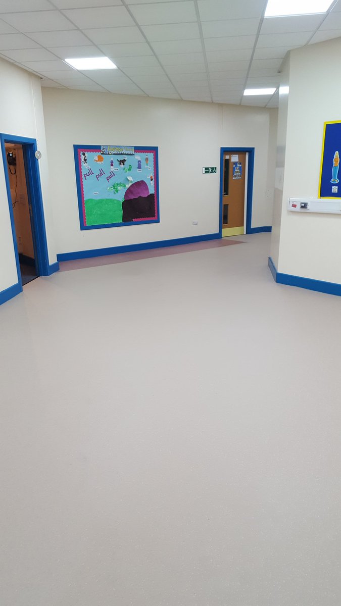 FlooringSteve's tweet photo. Final phase of springwood primary school coridoors in polysafe verona on fball 1200 pro https://t.co/jv3QHH5tZs