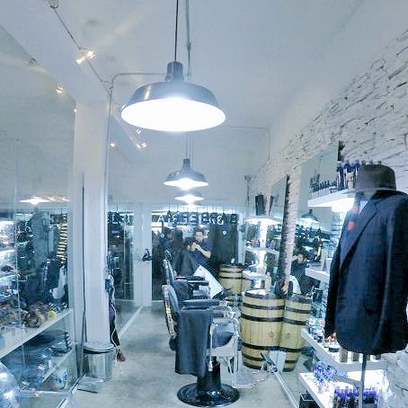 ¡Último viernes de octubre!

Paquete de corte y afeitado por $300.00 con previa cita en sucursales Nápoles y Condesa

¡Te esperamos!