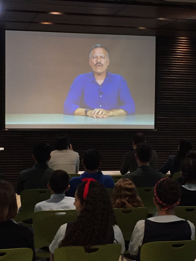 isocpr's tweet photo. Mensaje del ing.Eduardo Díaz se dirige a la audiencia #internetdaypr16 DiaInternetPR2016 https://t.co/JE3BbIj7yS