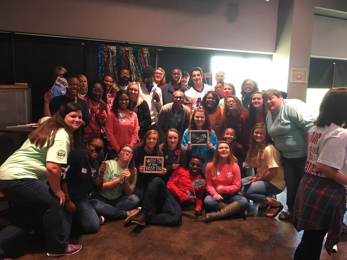 MsAllenMath2's tweet image. #Ripleytigers had fun learning to be leaders. #wegotspirit #fallworkshop @hassell_joey @LisaMassongill