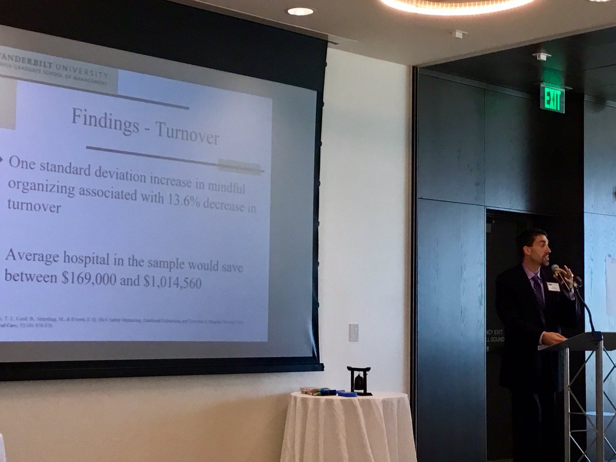 LarkeJohns's tweet photo. Tips: Ta reda på vad Mindful Organizing är och börja nu. Tim Vogus: Personalomsättning i sjukvård kan minskas med 13% https://t.co/juHXrmu7lU