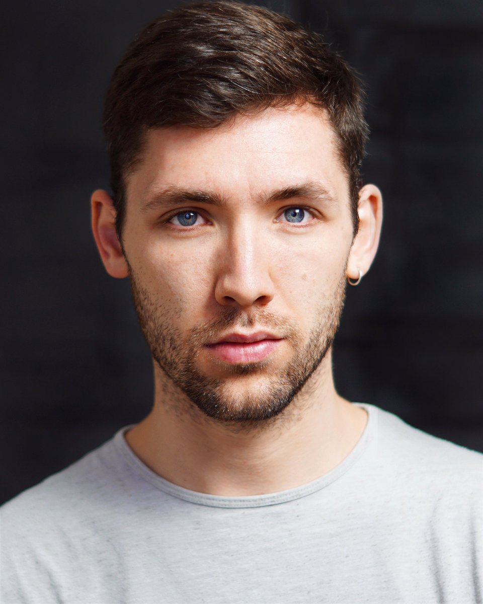 SamGPhotos's tweet image. Cheeky little self portrait #actor #headshot
