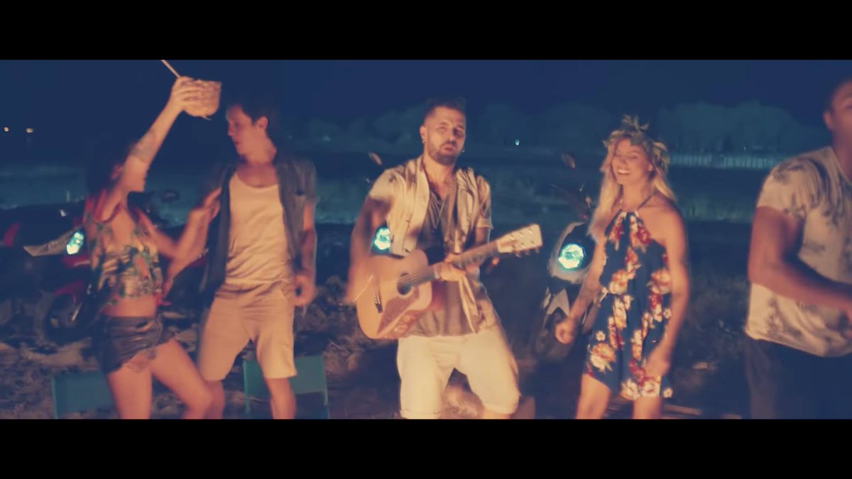 FamiliaBahiaSAN's tweet photo. Llegó el fin de semana. Vamos a bailar y cantar con el Capitán @MikeBahia y @akt_motos en #ElParcheDynamicPro 

https://t.co/hHkxgWsW1i https://t.co/MJSCiNAmxc
