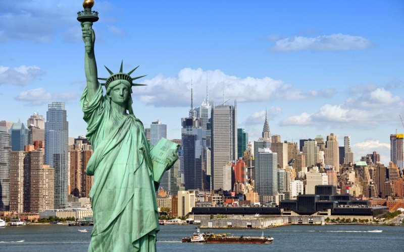 puzzlesdiarios's tweet photo. Juega al puzzle: Estatua de la Libertad https://t.co/RlrDZvlrkm https://t.co/dqjwQoSfFf