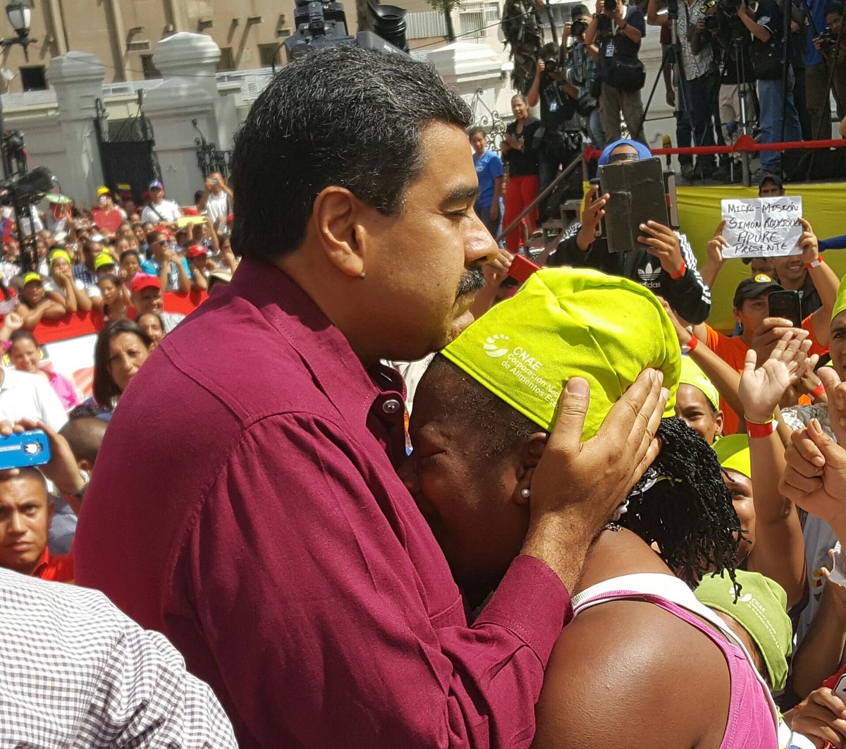 NicolasMaduro tweet picture