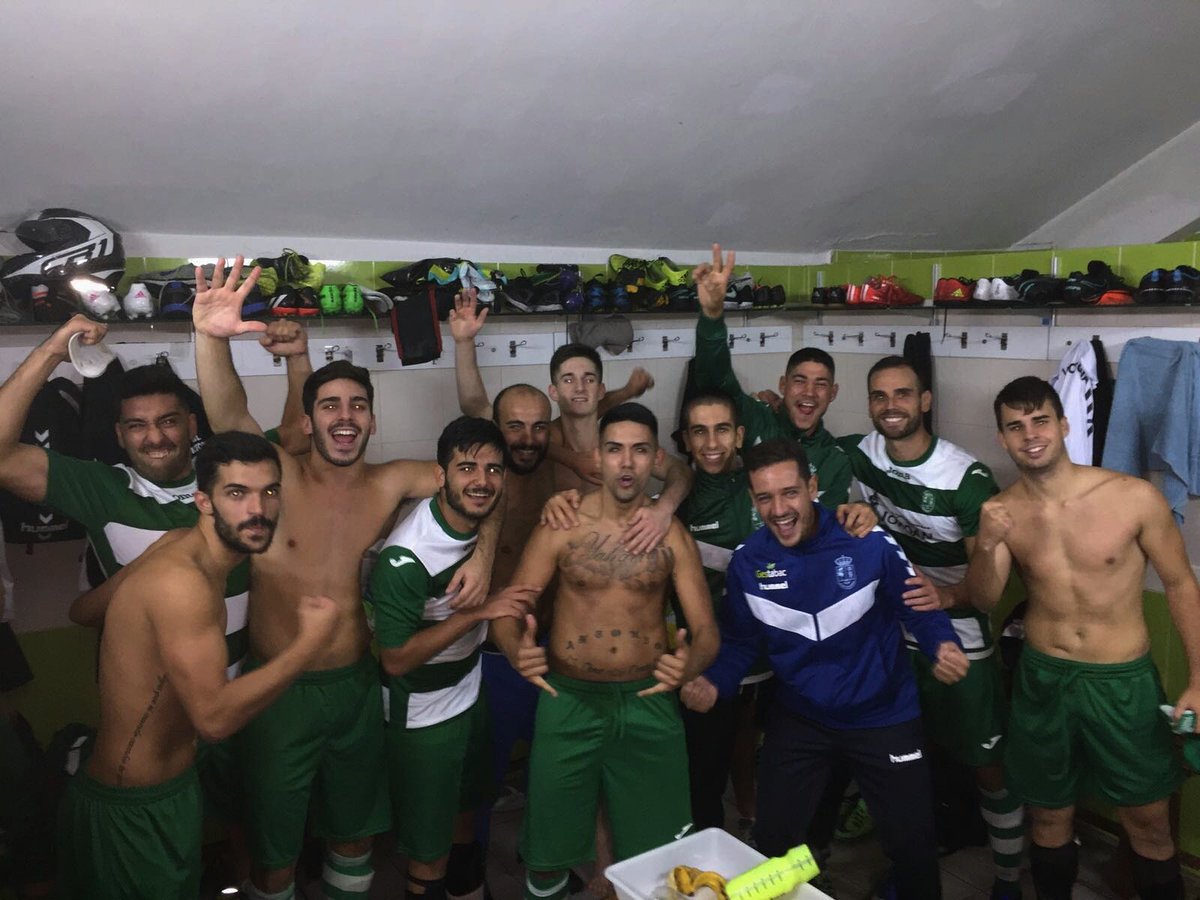 Victoria del primer equipo por 4 goles a 1 ante el #AñimeCuestaPiedra. Grande equipo!! 👏⚽🔝
#VamosVerdes #Sentimiento