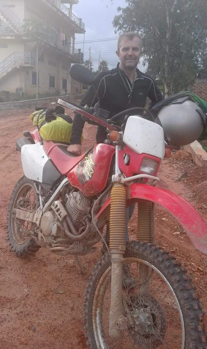 TheSilverNomads's tweet photo. Mark with his trusty hired Honda 😀 #Cambodia #BikerDude #HappyDays https://t.co/sTbq7tKr1L