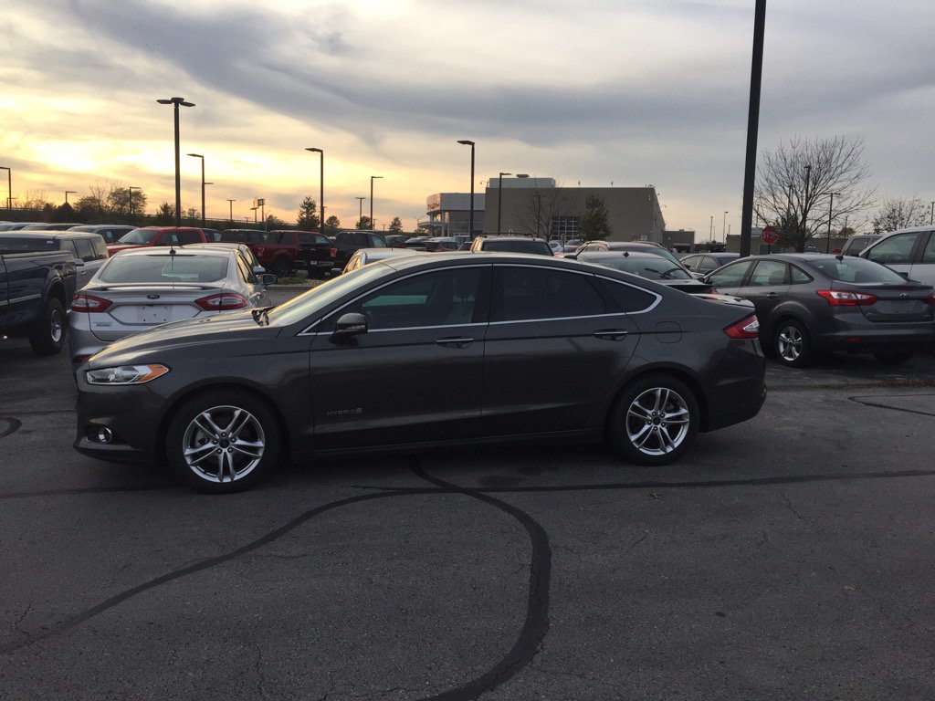 Bmack2020Brian's tweet photo. 2016 Ford Fusion Hybrid Titanium loaded 9400 miles https://t.co/WNoj2nBb6C