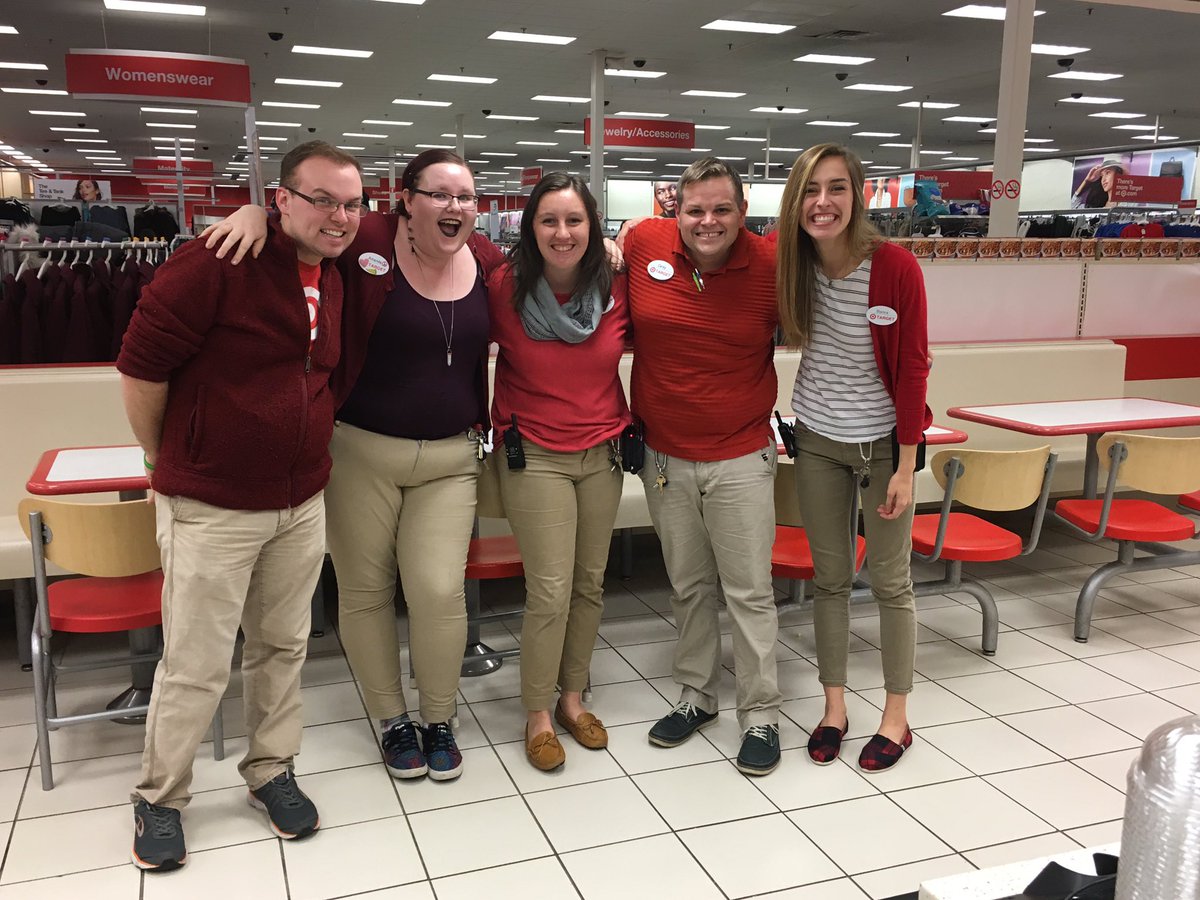 Leaving for the weekend with goals destroyed 👊😊🎯 <a href="/BuffoSarah/">Sarah Buffo</a> @cjacobson81  <a href="/BiancaZerwas/">Bianca Zerwas</a> <a href="/amyyassin1/">Amy Yassin</a> <a href="/leannewiborg/">leanne wiborg</a> #T86