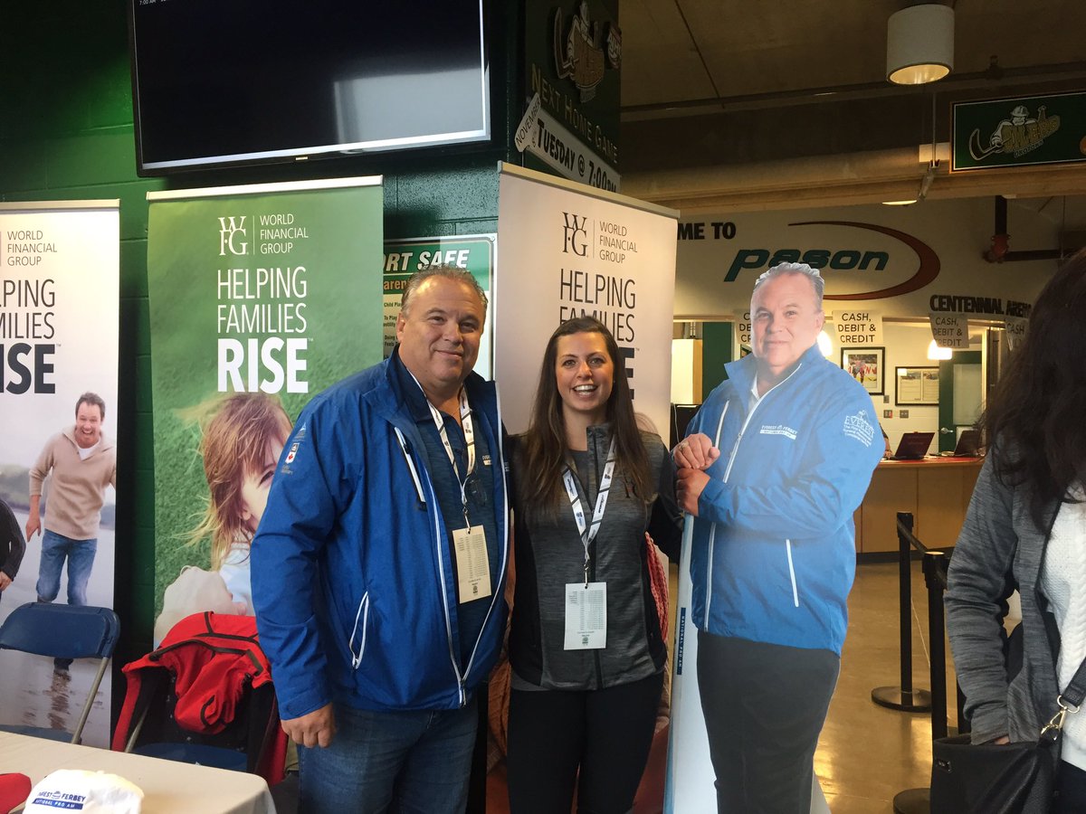 tarabjella's tweet photo. Jasmin is star struck! https://t.co/sLZNU3iWu3