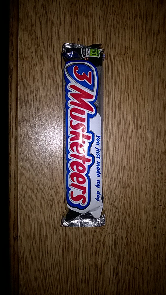 PaddyUfc's tweet image. #3musketeers #ThrowShine