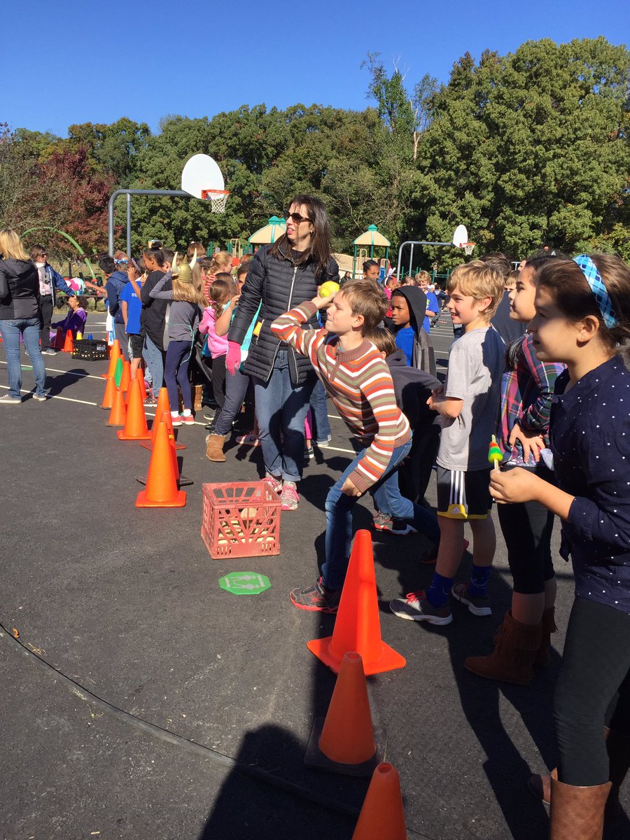 Prize Day!!!!   Thanks to all who donated to our school!!!#StratfordlndgES #funatschool