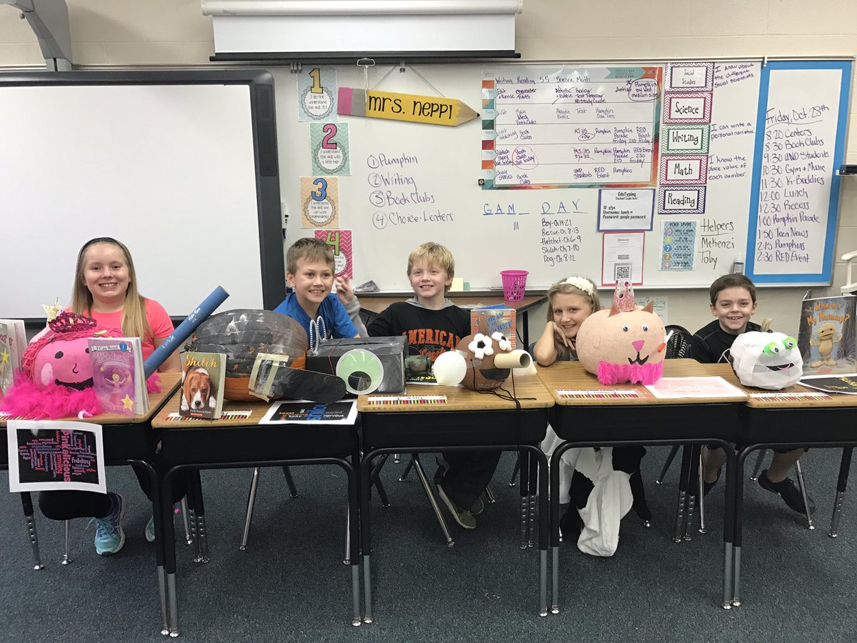 neppl4thgrade's tweet photo. Character Book Pumpkins! #learningatkelly https://t.co/6OEEoSfUC8