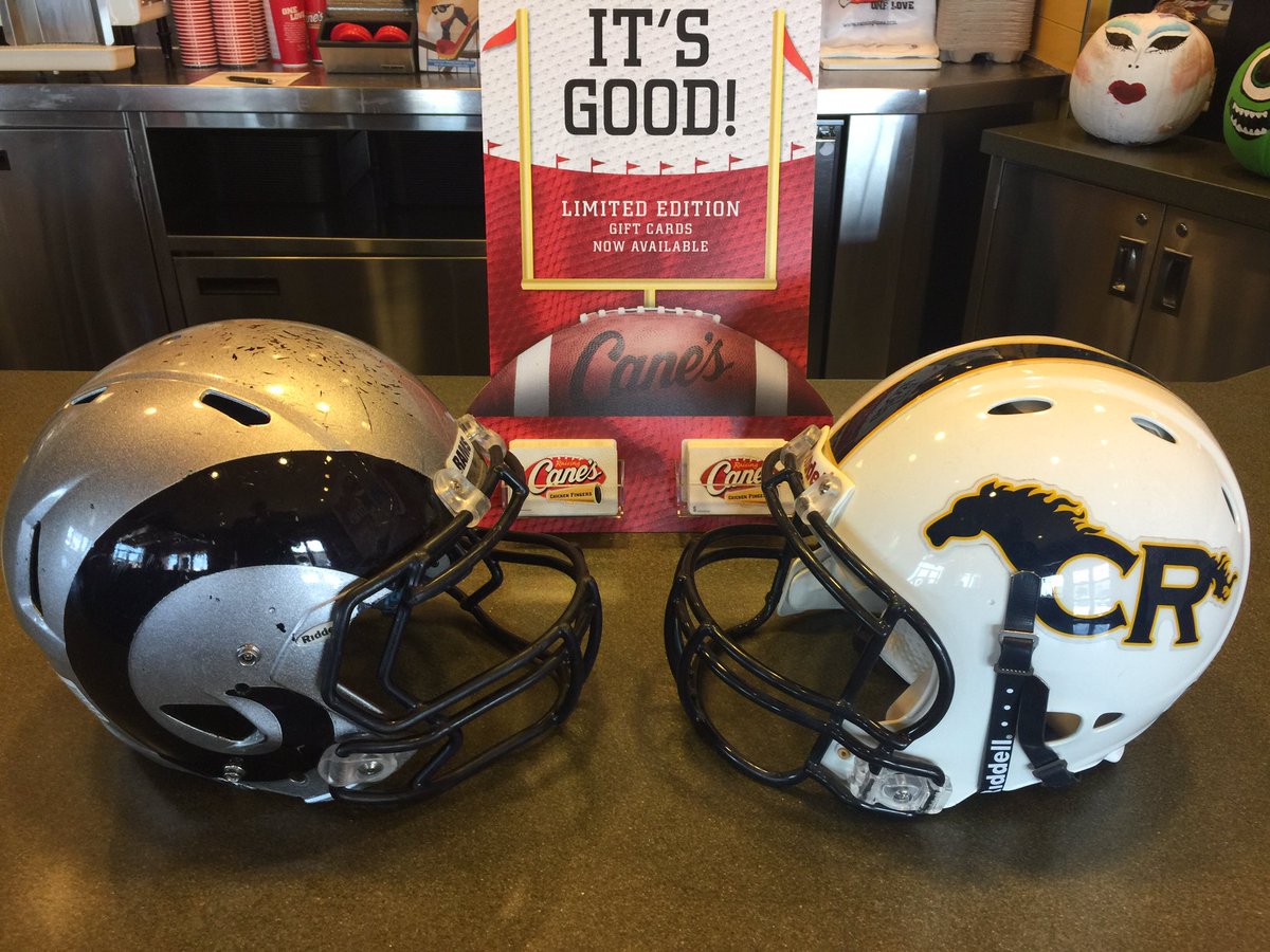 7-1 vs 8-0 tonight at Pridgeon! District title on the line tonight? #5thQuarterHeadquarters #FridayNightLights