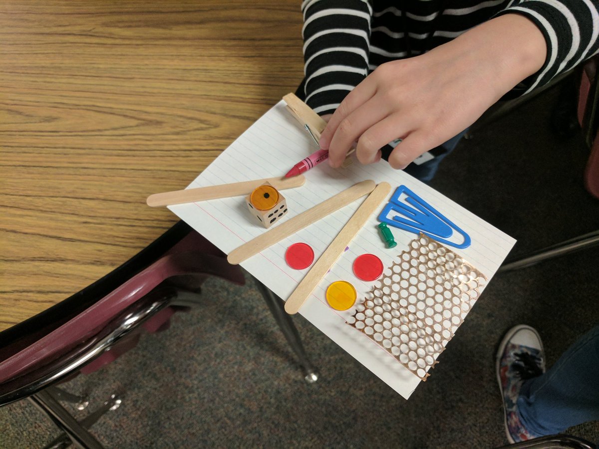 BobbieLoweTL's tweet photo. Crayon trap made by a third grader #trumanmakers https://t.co/RxXUEB8MX4