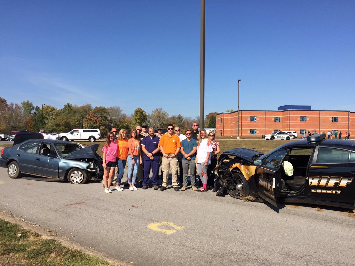 pathwaysbradley's tweet photo. Distracted Driving reenactment event @WalkerValleyHS was a huge success today. Thank you to all who made this day possible! https://t.co/5ZVZ1TZxmX