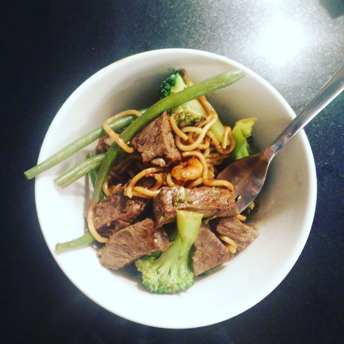 shimmer_sisters's tweet photo. Dinner tonight cuz I'm healthy AF (sometimes) #irishlifestyleblog #healthy @FemaleBloggerRT @BBlogRT https://t.co/QoNR07ciVY
