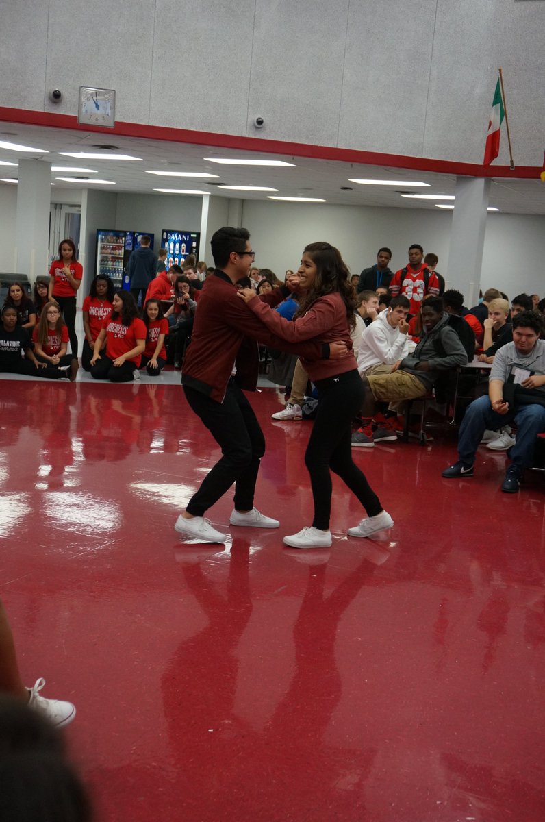 PalatinePROMISE's tweet photo. Lunchapalooz 2016 - Talent Day - dancers, DJ and all the line dance fun at the end of the hour! https://t.co/1EPLTWuHSo