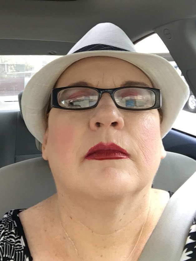 LadyLucksMelano's tweet photo. #mamagram and blood draw today!#ArizonaCCC keep that #cancer away! #Melanoma #skincancer #BreastCancerAwareness #healthy @CureMelanoma https://t.co/EJa1pGF8Q1