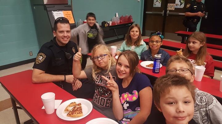 DCE_Panthers's tweet photo. Thank you @dcpdCSO  for supporting our students and teachers for our Red Ribbon Week door contest! #mdpurpose https://t.co/4YRsqfYMFw