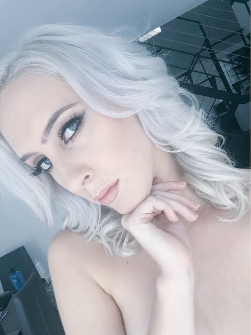 💫💫💫 https://t.co/L2ZiSh6eCI