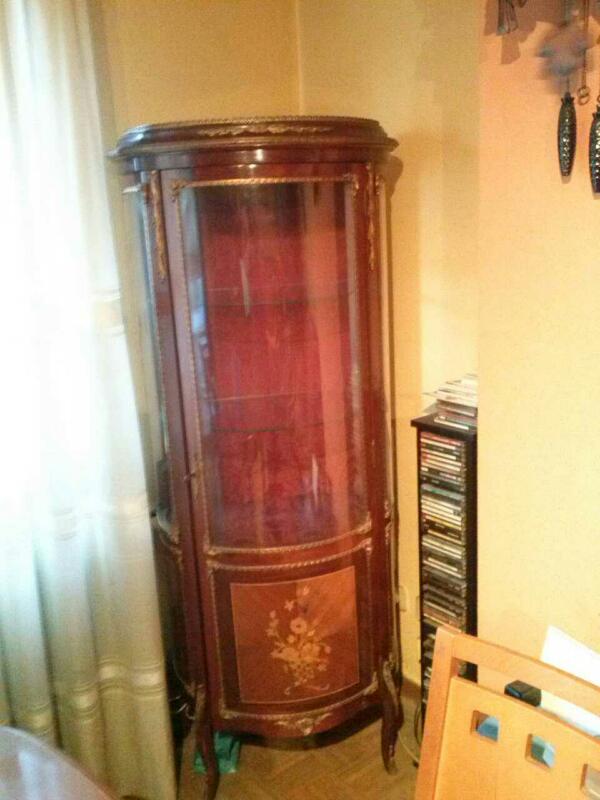 loliarellano's tweet photo. ¡Encontrado en @regateame! Vitrina 350€ https://t.co/gWwSO8RHzP https://t.co/00MGlG6taf