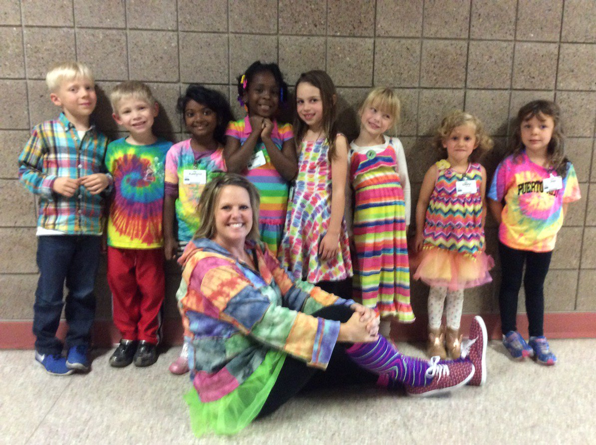 PrincipalTTT's tweet photo. It's Rainbow Day in Kindergarten at Fernbrook.  Get a load of this colorfully-clad crew!  Wow! https://t.co/pmX8M6n4qi