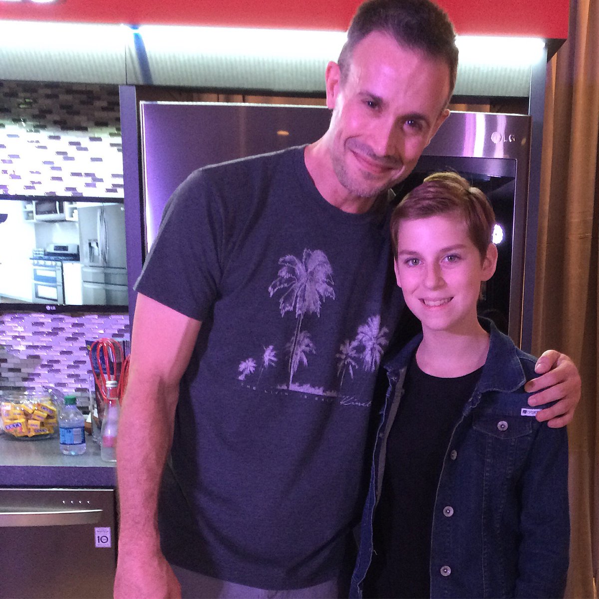 chaosandclutter's tweet photo. Miss Optimism was excited to meet @RealFPJr at the #typeaeast conference today. He was incredibly patient and kind. https://t.co/YGyEtFYbI0