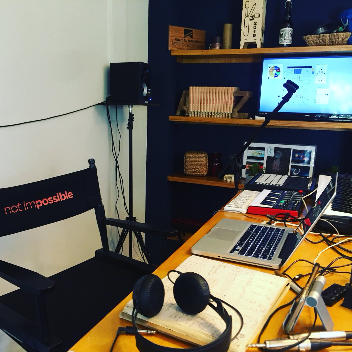 NotImpossible's tweet image. Fridays in the Lab : @DanielBelquer strategizes improvements to the #musicnotimpossible wearable technology #technologyforhumanity