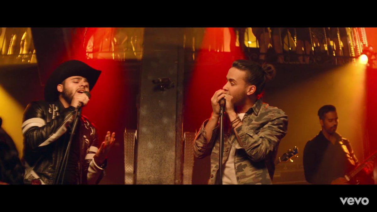 angiie_3105's tweet photo. Yo sin ti ya no valgo nada como una #Moneda en la fuente abandonada...💖💕 @PrinceRoyce @gerardoortiznet #MonedaMusicVideo https://t.co/BjJoQmxIp1