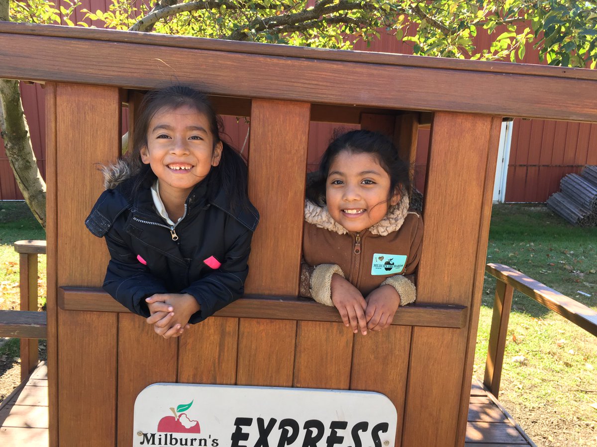 missylongo1's tweet photo. So much fun at the orchard today!!!! https://t.co/ttZZBnESL1