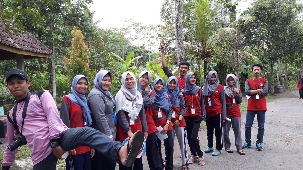 thekop_pratama's tweet photo. Bajunya udah seragam,, tinggal hatinya yg belom πππ #gathering2016 https://t.co/9JyxQSt7FJ
