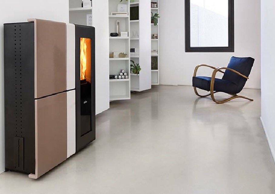 laceramicagroup's tweet photo. #snella #tecnologia #design #stufa #coffee #white #black #ravelli
Design e innovazione per il modello Snella. https://t.co/UqUFeWfExK