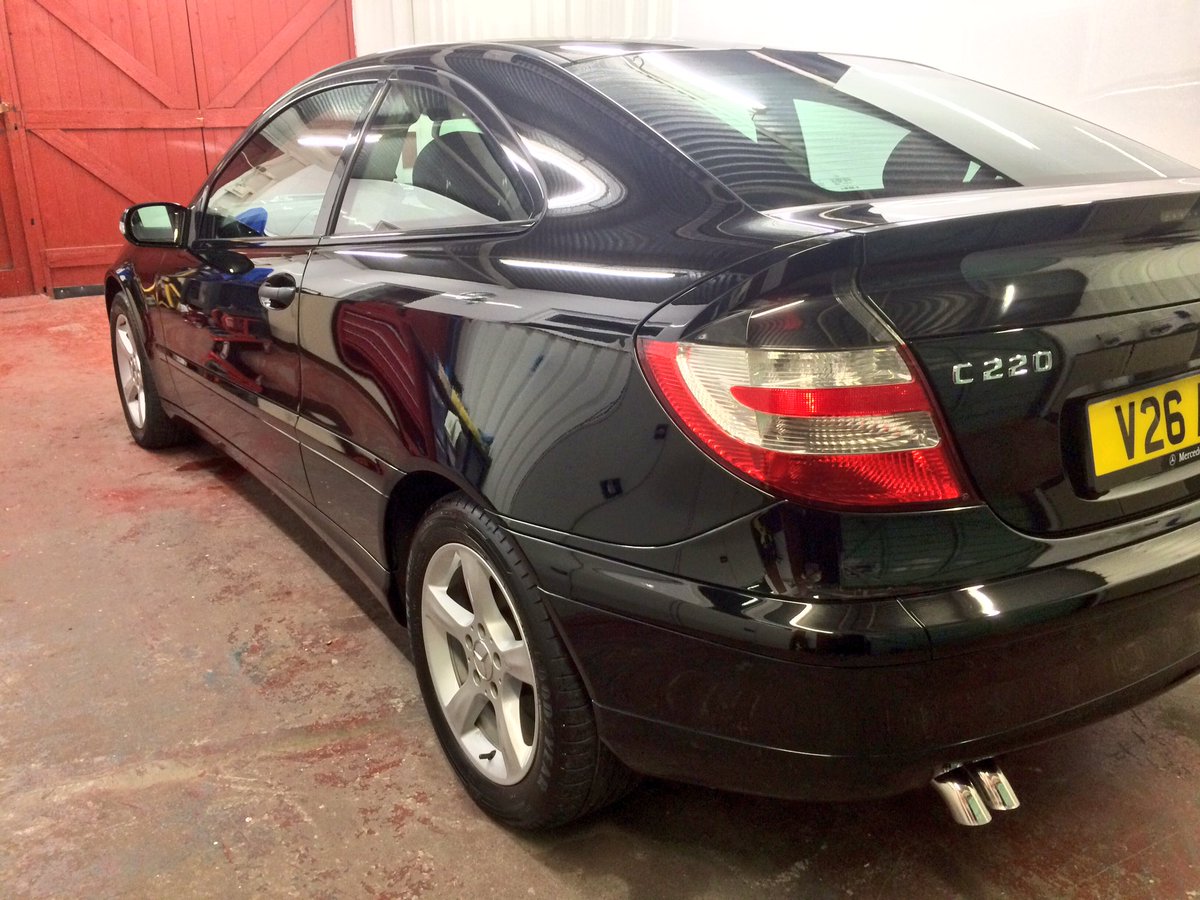 OrrellAutoDet's tweet image. #Mercedes #mercedesbenz #detail #detailing #wigan Swirls and scratches removed, shine restored, paintwork protected with wax #polished 👌