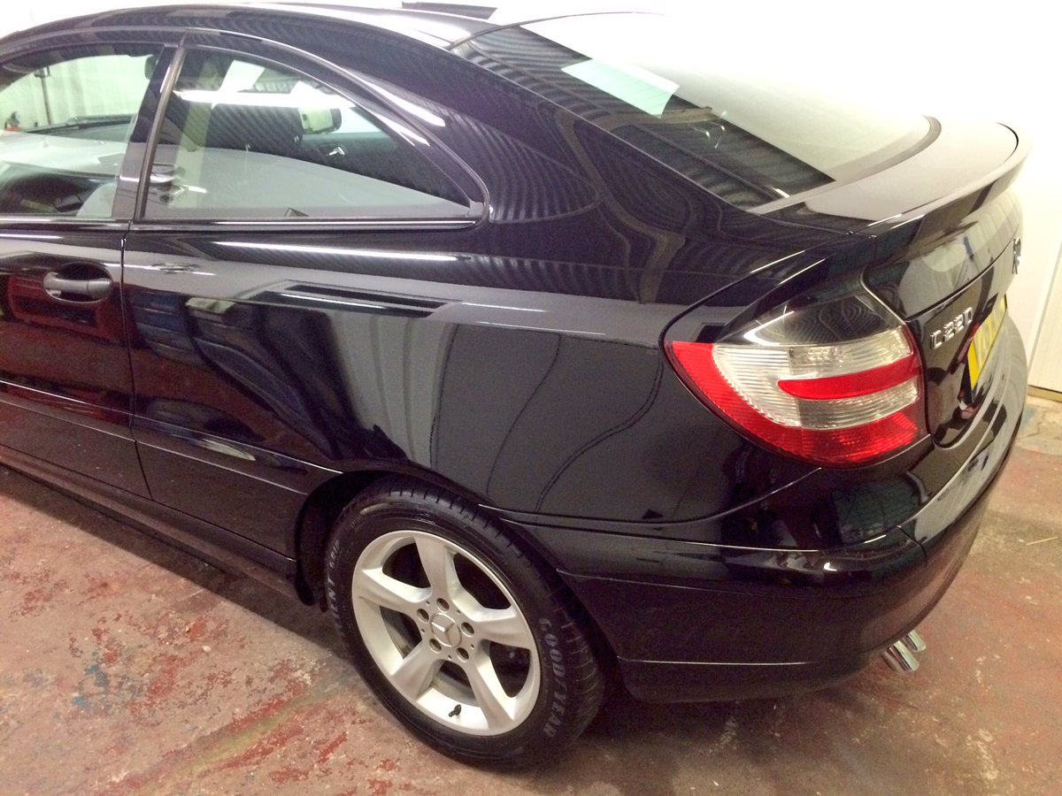 OrrellAutoDet's tweet image. #Mercedes #mercedesbenz #detail #detailing #wigan Swirls and scratches removed, shine restored, paintwork protected with wax #polished 👌