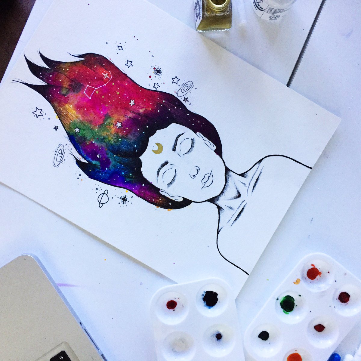 lunamosity_'s tweet photo. Lost in the cosmos ✨🌌🔮 https://t.co/KhXqmKg5EX