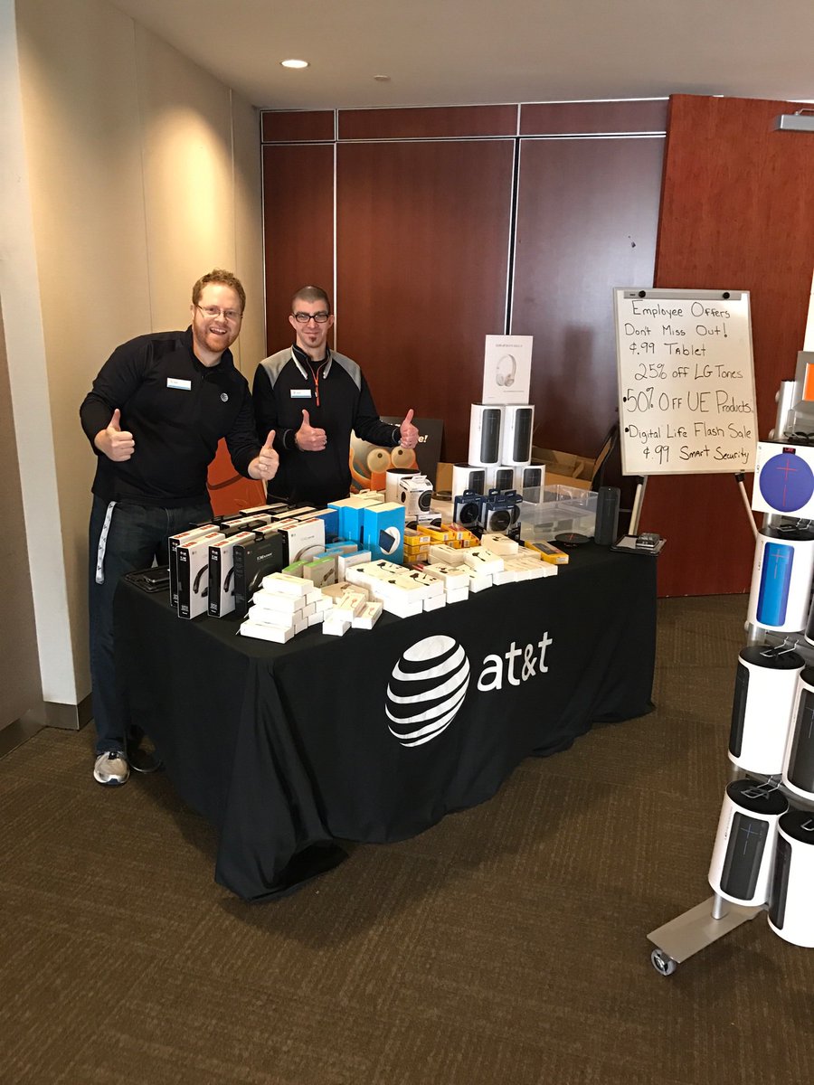 mvitty01's tweet photo. ATT makes it easy to take advantage of Employee offers!!! OTown representing! #LifeAtATT @TotallyT2 @bpeterson407 @iukumeyer https://t.co/9VILCxDEqj