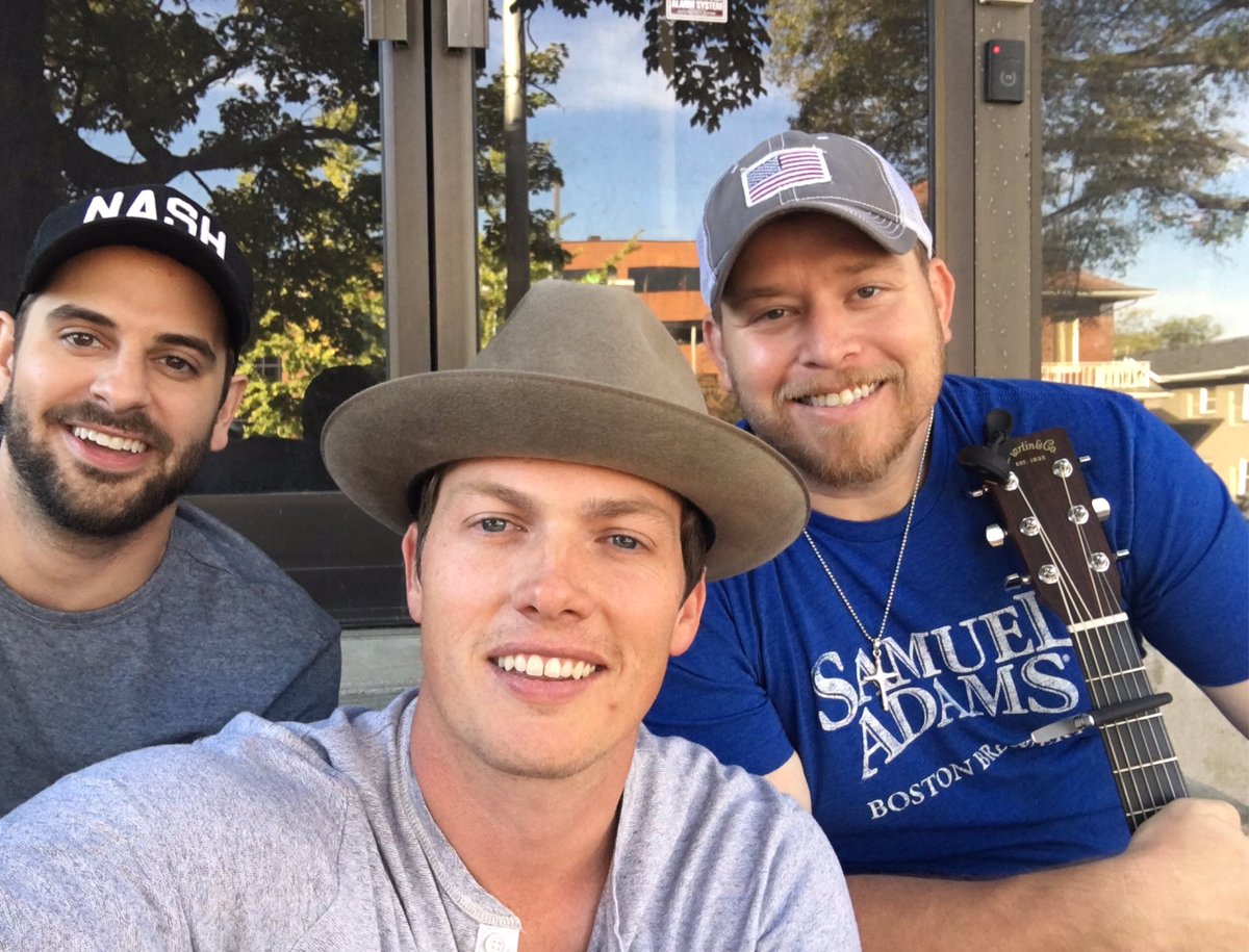 waterloorevival's tweet photo. Perfect Friday for some front porch pickin in Nash w our buddy #LanceCarpenter and man did we write a good one 🎸☀️👌🏻 https://t.co/6q3F9Ja8Mo