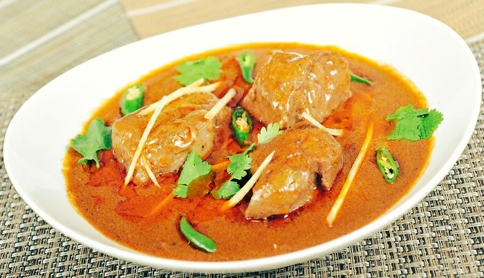 SalateenGrill's tweet photo. Try one of our specials! #BeefNihari ! A slow cooked beef stew garhished to taste served w/bread or rice. https://t.co/yMbLssatQJ