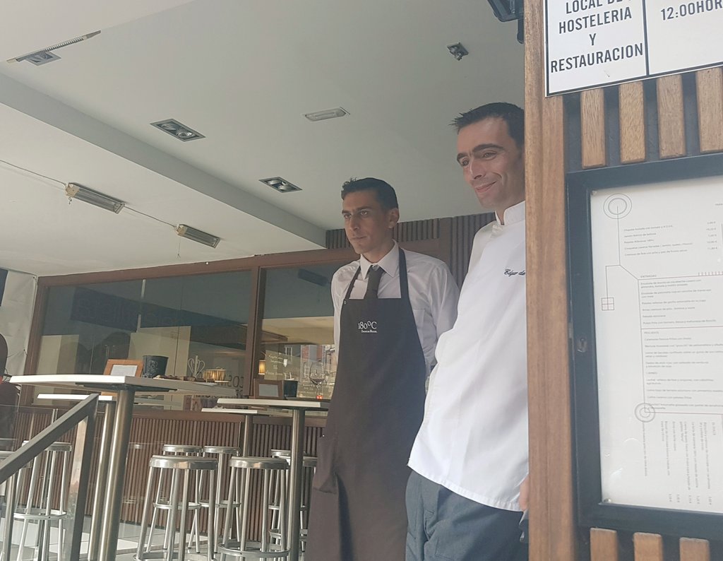 rmendanya's tweet photo. Próx.semana veréis reportaje en #180Grados de @Edgardemiguel,
junto a @Ove_Tus y @Vitheras.

Reto @ComeTAsturiasTV muy 🔝 ;-)
@jorge0viedo https://t.co/sWWRE1tVIu