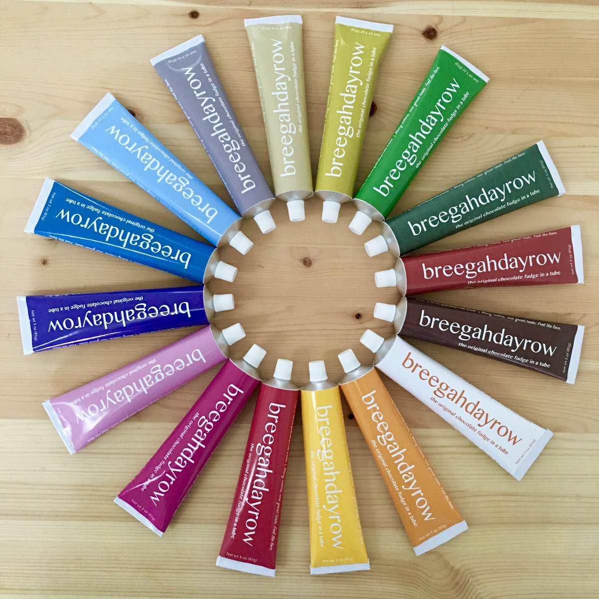JustinMurray007's tweet photo. Get down with the latest in #chocolate #nationalchocolateday with https://t.co/a3wL7mynkB #breegahdayrow #brazilian #tube https://t.co/quNS4OIIxV