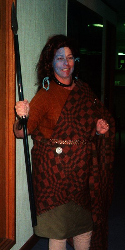 cityofissaquah's tweet photo. #FlashbackFriday to 1998, when then-Mayor Ava Frisinger channeled William Wallace for a "Braveheart" Halloween. #Freeeedommm https://t.co/CIqjO4JImD