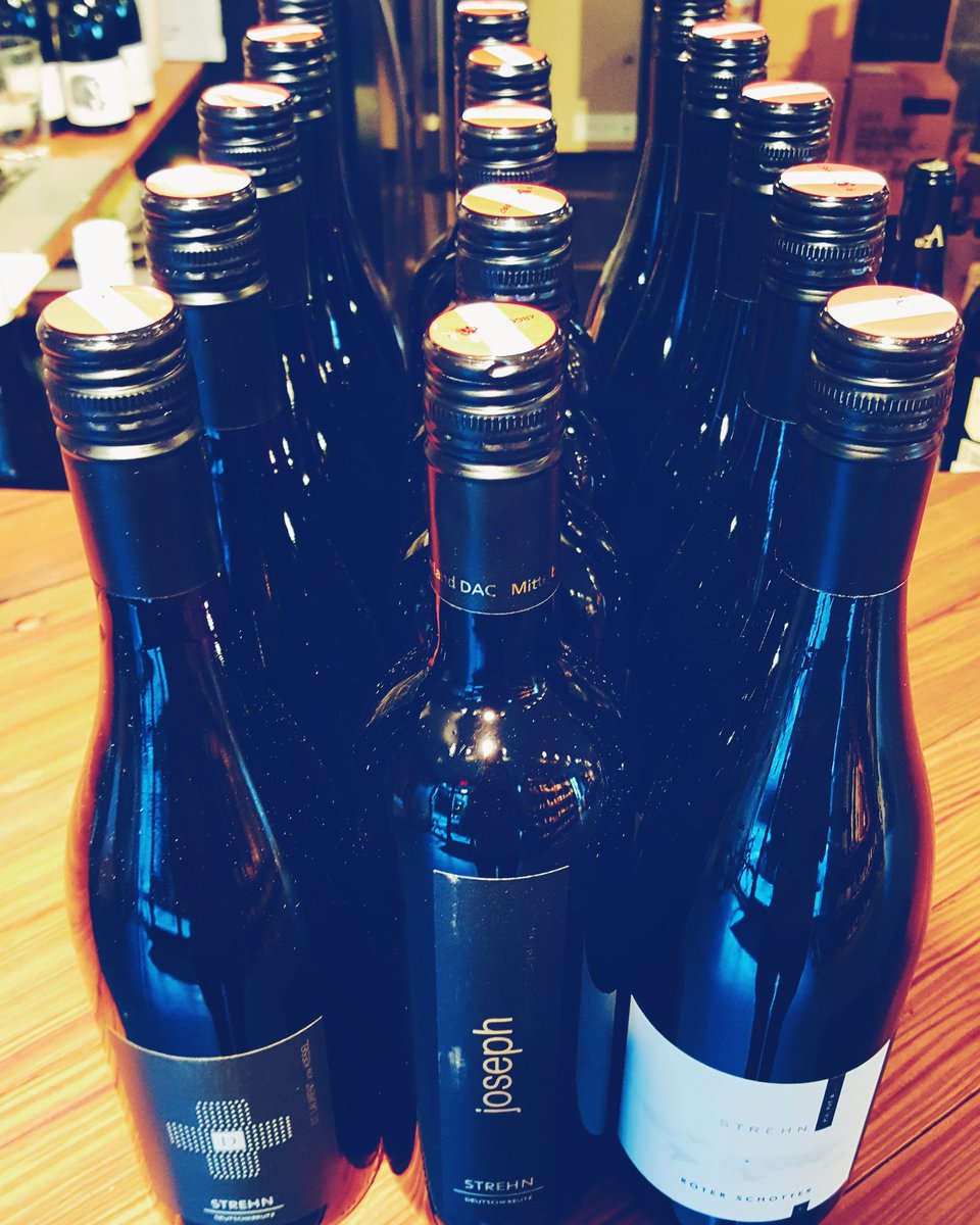 winesNYC's tweet photo. #TastingTonight from 6-8 with Pia Strehn from #WeingutStrehn in #Burgenland #Austria, courtesy of @SoilAir! #blaufränkisch #stlaurent #wine https://t.co/JQLpp3G7Cs